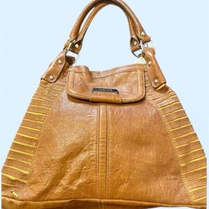 Perlina Brown Leather Shoulder Bag